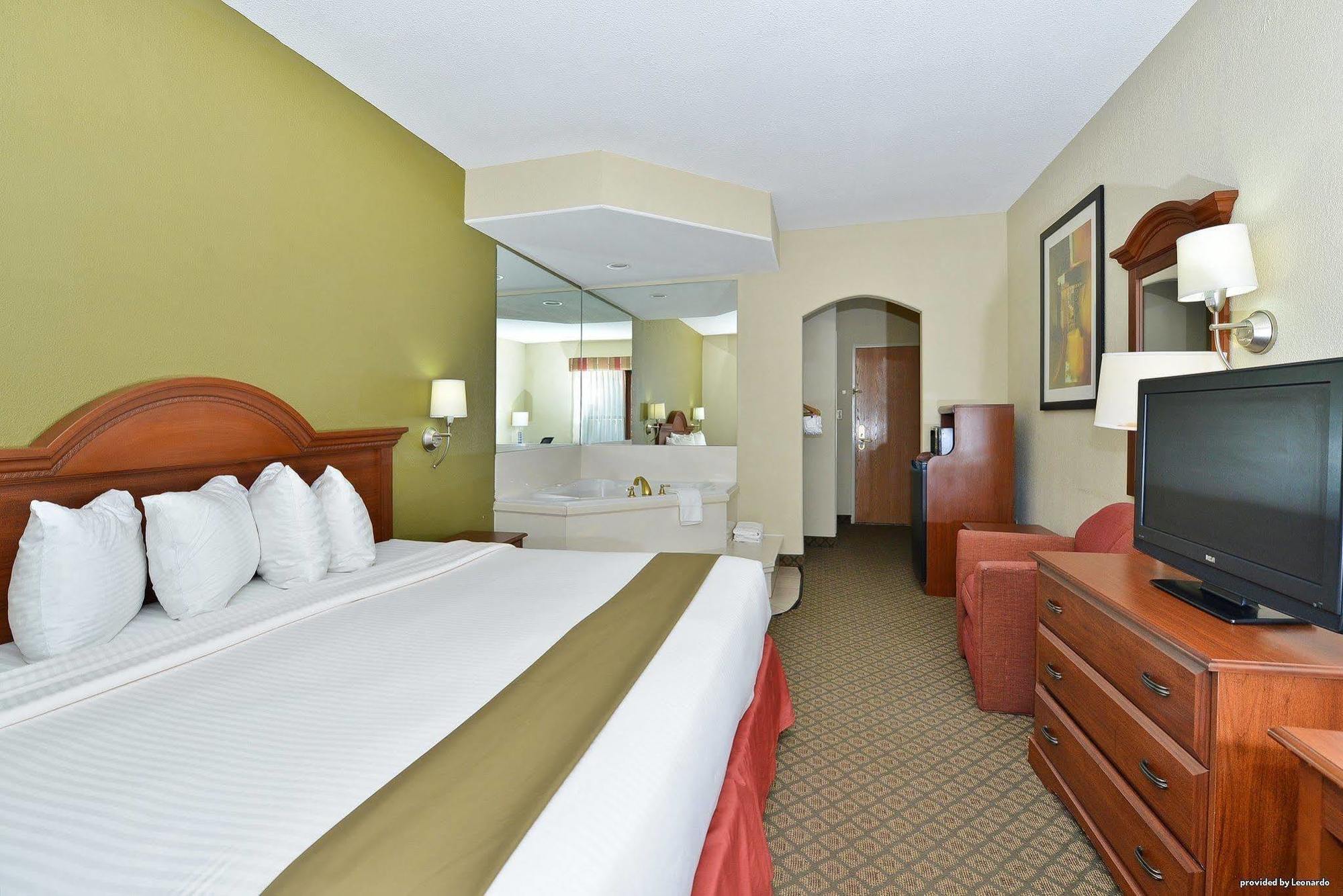 Best Western Rayne Inn Eksteriør bilde