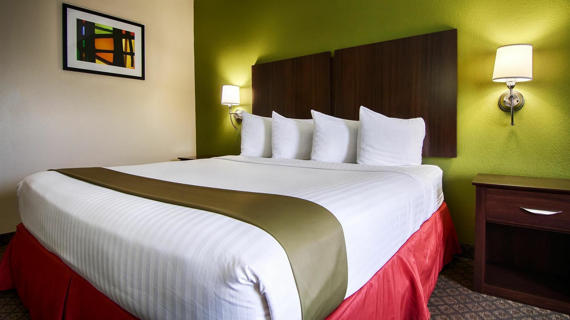 Best Western Rayne Inn Eksteriør bilde